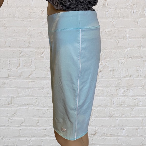 Nike Light Blue Stretchy Bermuda Long Modest Shorts Size Medium VGC - Picture 3 of 7